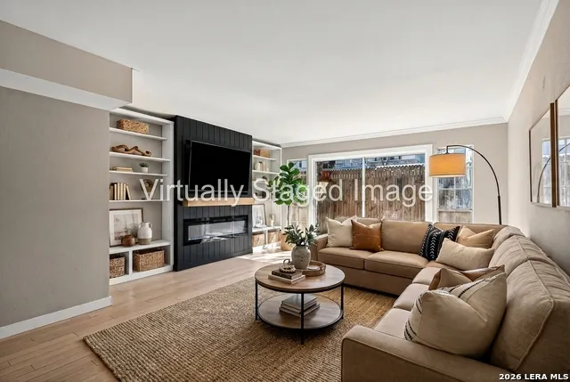 1045 Shook Avenue #145H Olmos Park, TX 78212